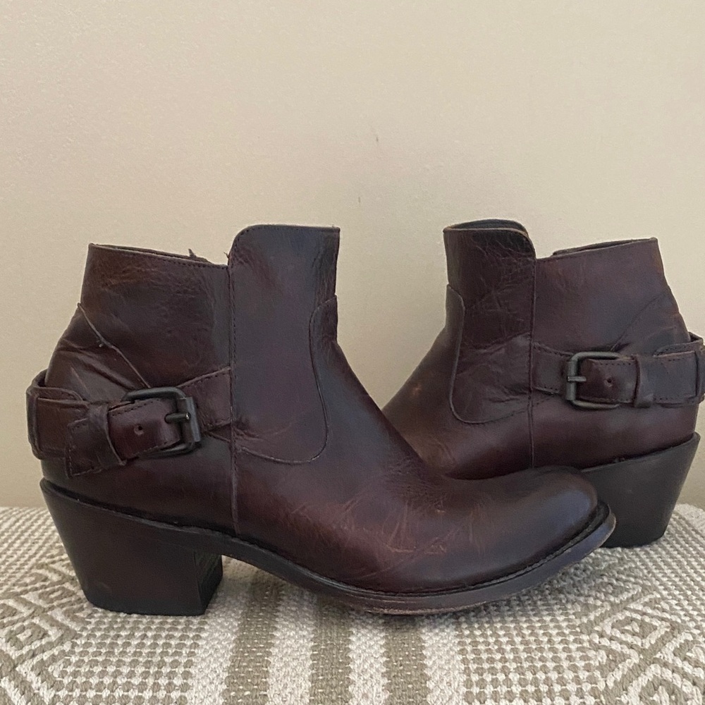 JB Dillion brown leather buckle ankle boots size 8 women’s rustic cowgirlcore